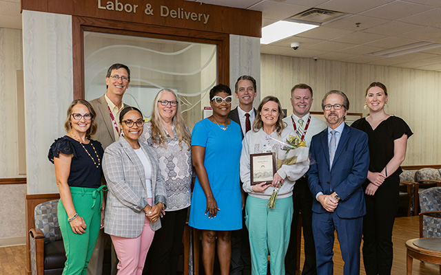 Amanda Moore, BSN, RN receives 2025 Sisters of the Holy Cross Award
